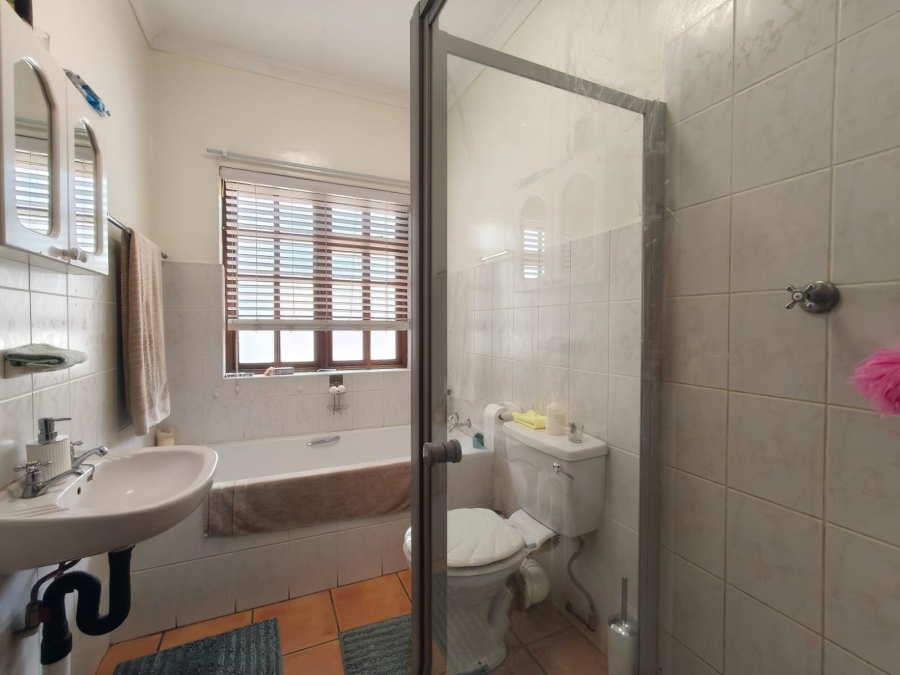 2 Bedroom Property for Sale in Grimbeeck Park North West